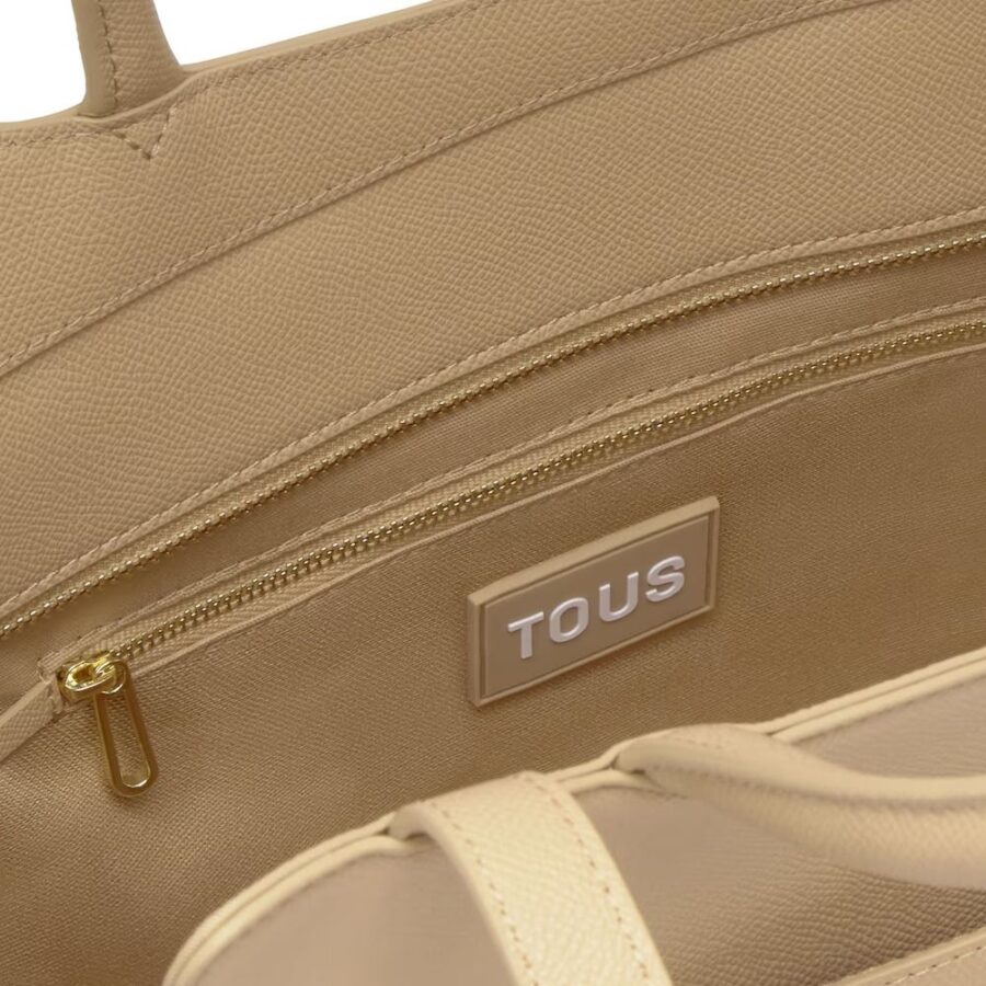 Tous City M Tous Brenda Arena 2002192245 5 3